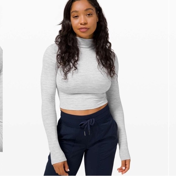 Lululemon All Aligned Crop Top Size 12 Turtleneck Long Sleeve Gray White Gym - Picture 1 of 6